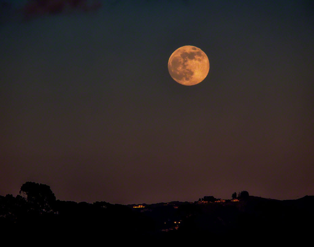 Super Moon at Sunset 2013